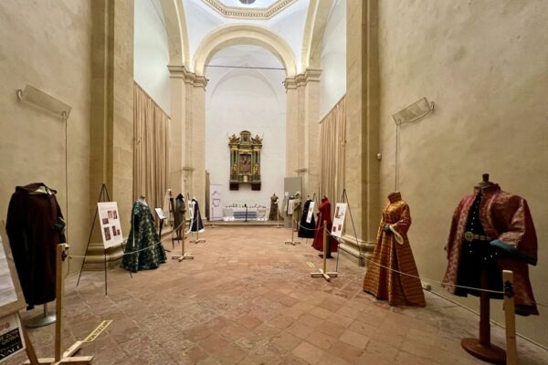 Mostra abiti storici Vestioevo a Vigoleno