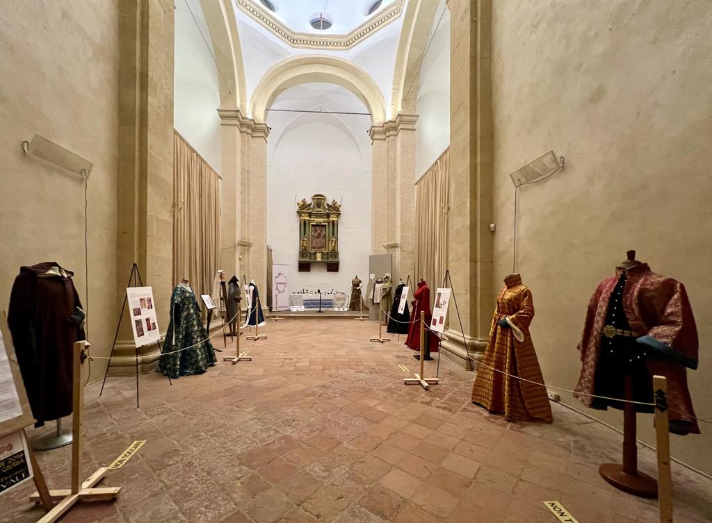 Mostra abiti storici Vestioevo a Vigoleno