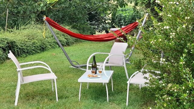 cinghialina-bed-breakfast-castellarquato-giardino